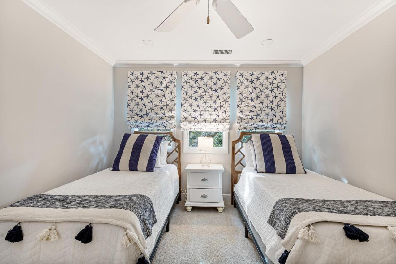 757 Spinnaker Beach House Сибрук Айленд Экстерьер фото